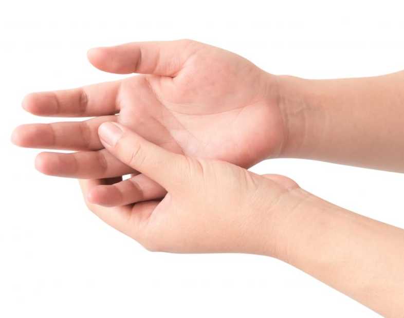 Finger fractures , broken fingers, finger fracture treatment, causes of finger fractures